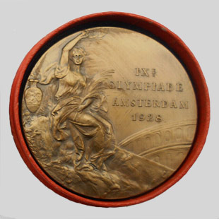 Case Olympic Winner Medal 1928